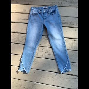 Royalty For Me Skinny Jeans Frayed crossover hem 6